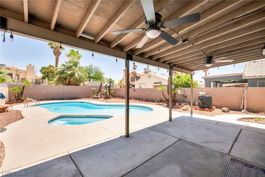5322 Sandstone Drive Las Vegas NV 89142