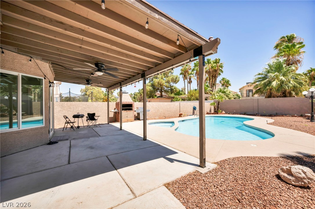 5322 Sandstone Drive Las Vegas NV 89142