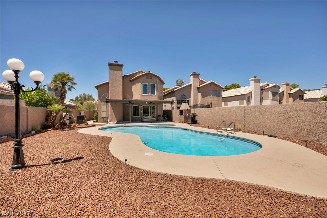 5322 Sandstone Drive Las Vegas NV 89142