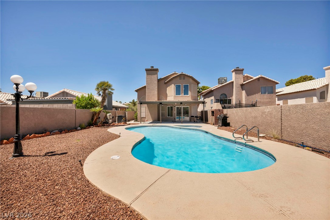 5322 Sandstone Drive Las Vegas NV 89142