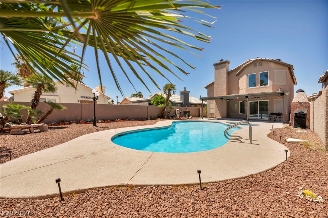 5322 Sandstone Drive Las Vegas NV 89142