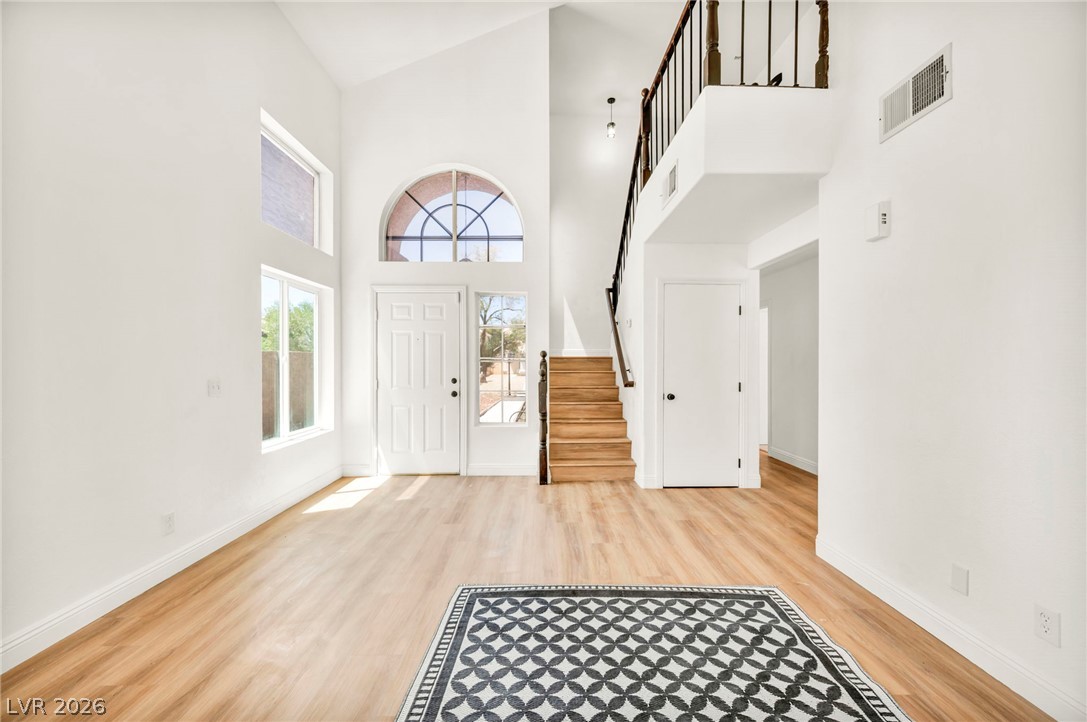 5322 Sandstone Drive Las Vegas NV 89142