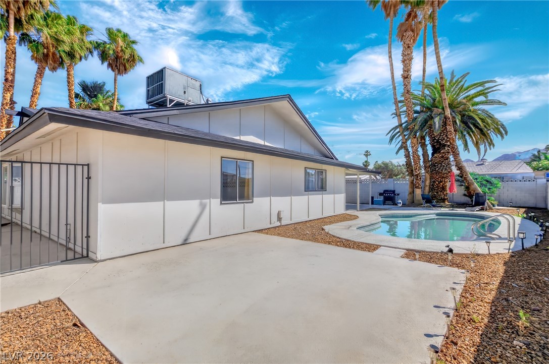5209 Champions Avenue Las Vegas NV 89142