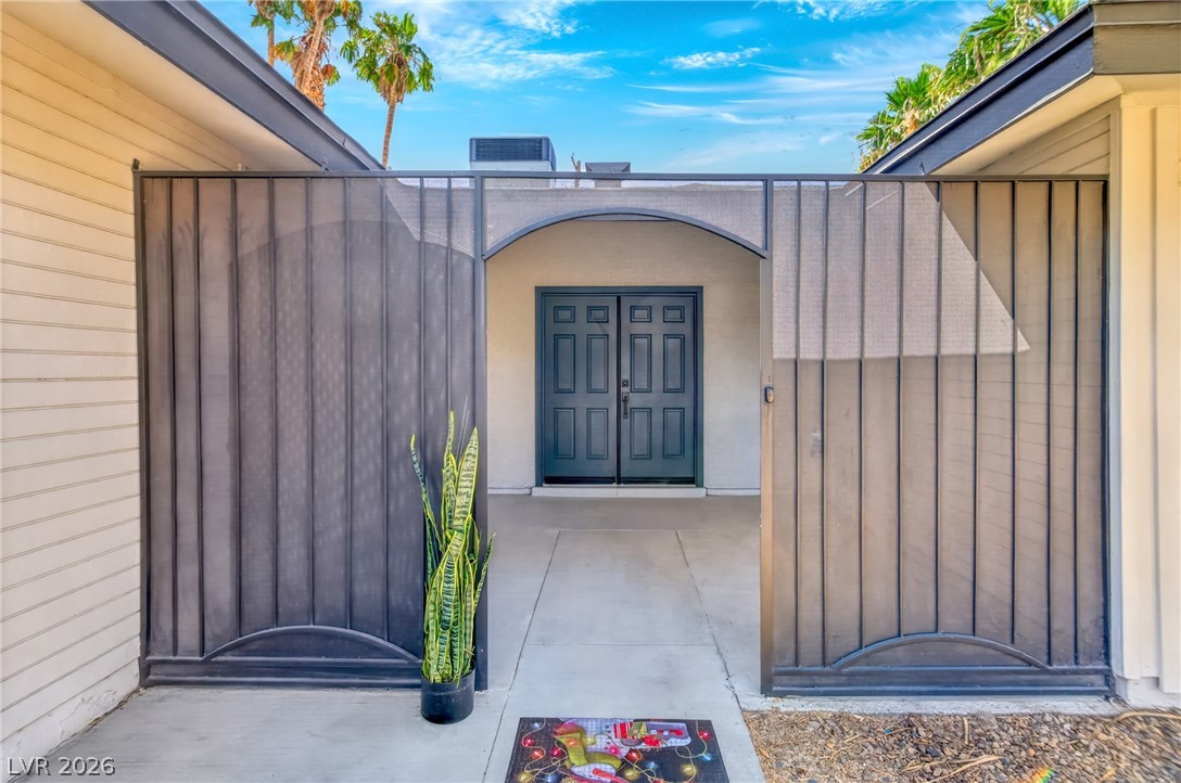 5209 Champions Avenue Las Vegas NV 89142