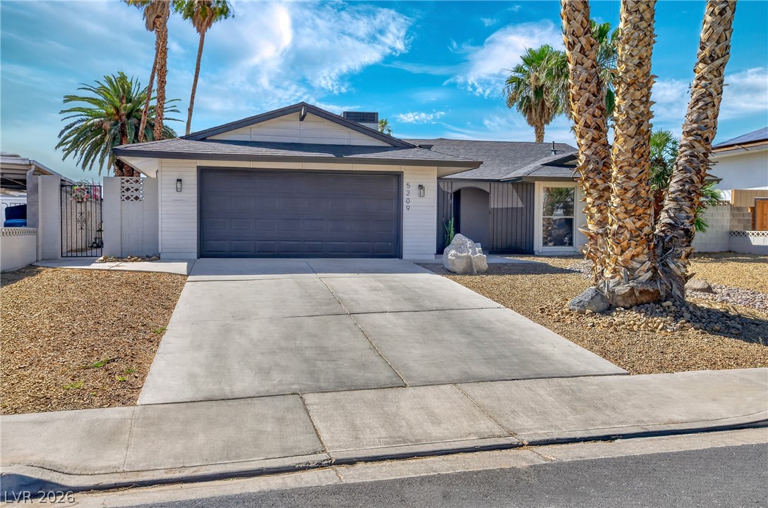 5209 Champions Avenue Las Vegas NV 89142