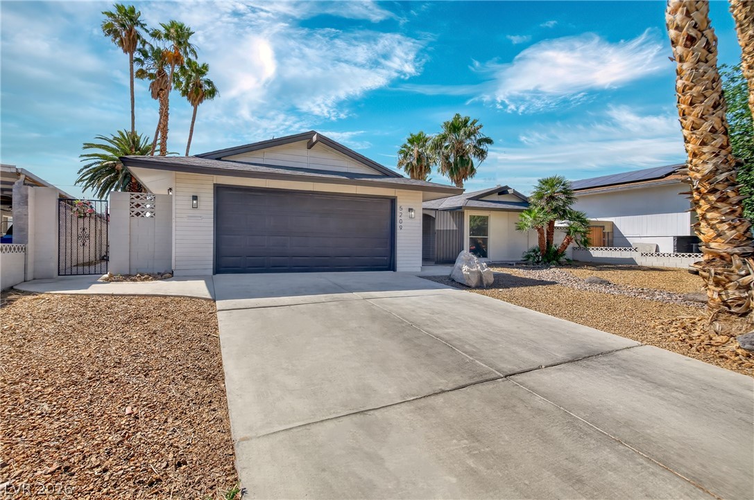 5209 Champions Avenue Las Vegas NV 89142