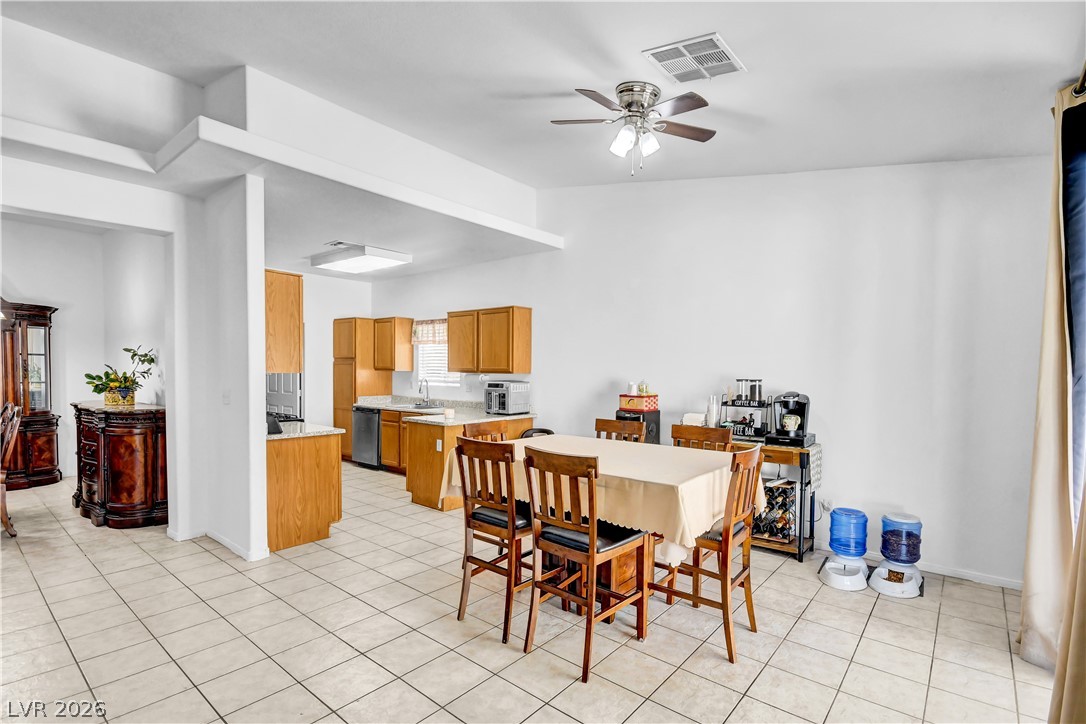 5129 Coral Beach Street North Las Vegas NV 89031