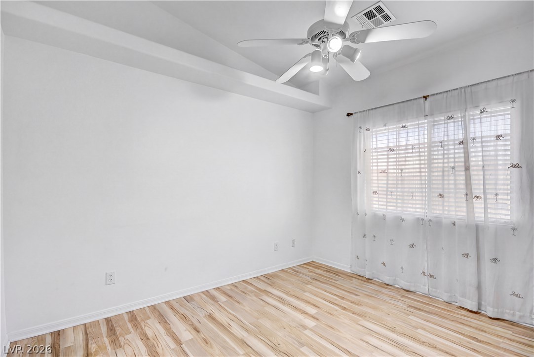 5129 Coral Beach Street North Las Vegas NV 89031
