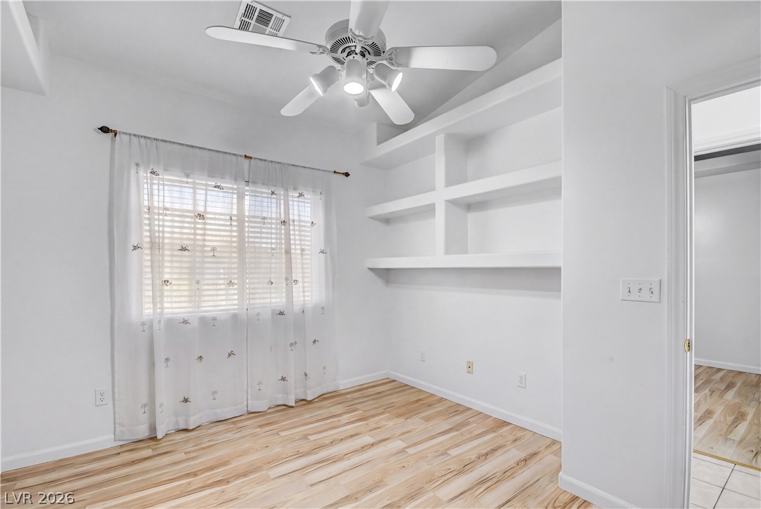 5129 Coral Beach Street North Las Vegas NV 89031