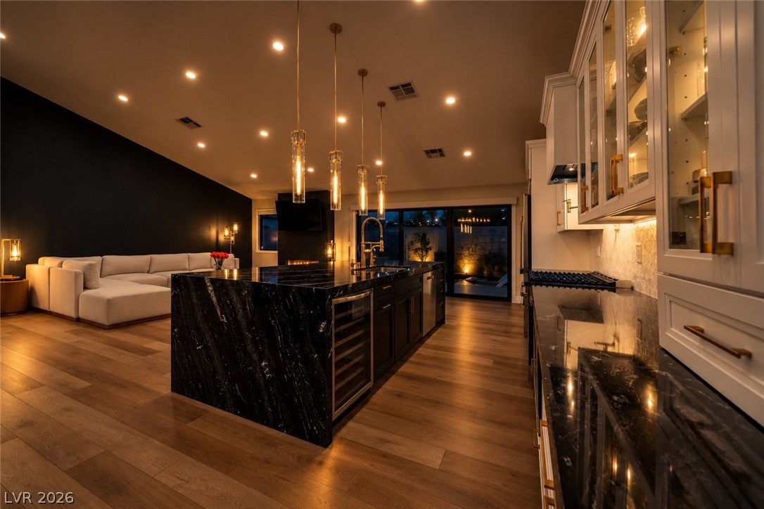 2824 Shannon River Drive Las Vegas NV 89117