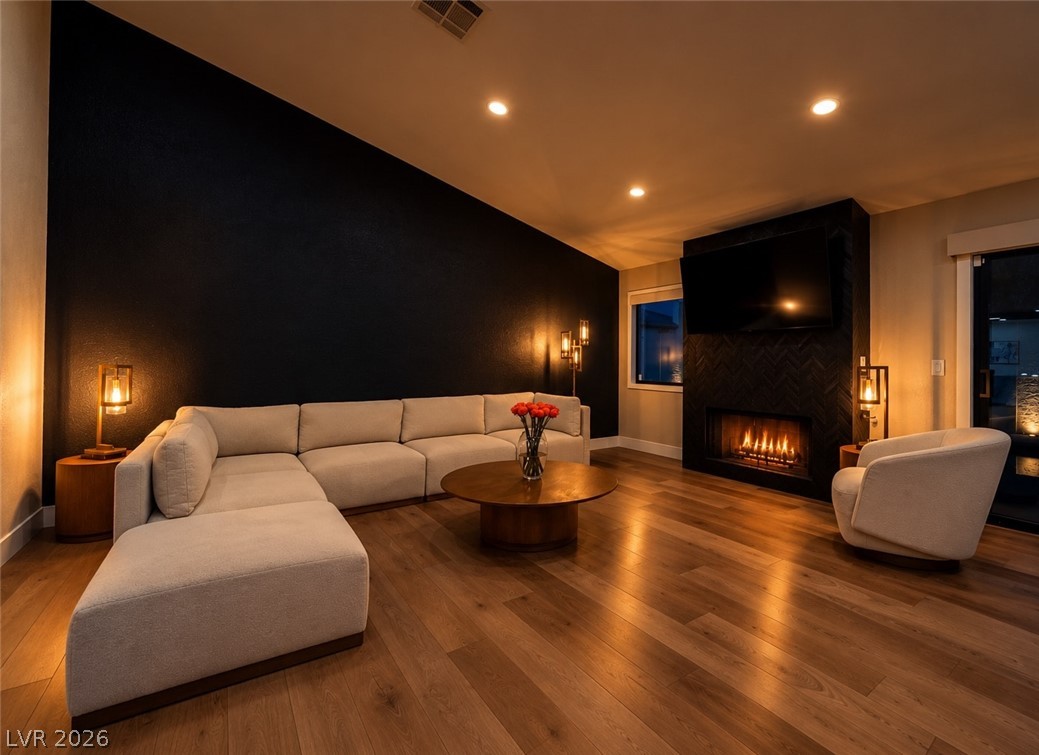 2824 Shannon River Drive Las Vegas NV 89117