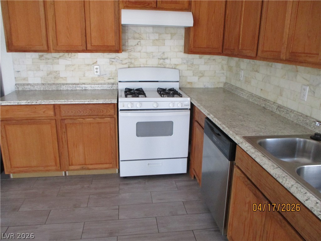 6830 Fallona Avenue Las Vegas NV 89156