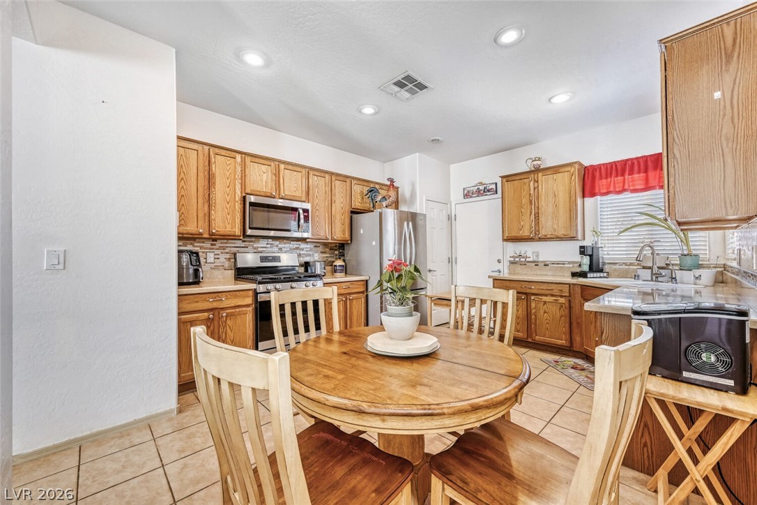 7613 Fruit Dove Street North Las Vegas NV 89084