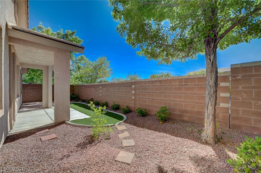 8045 Glacier Falls Street North Las Vegas NV 89085