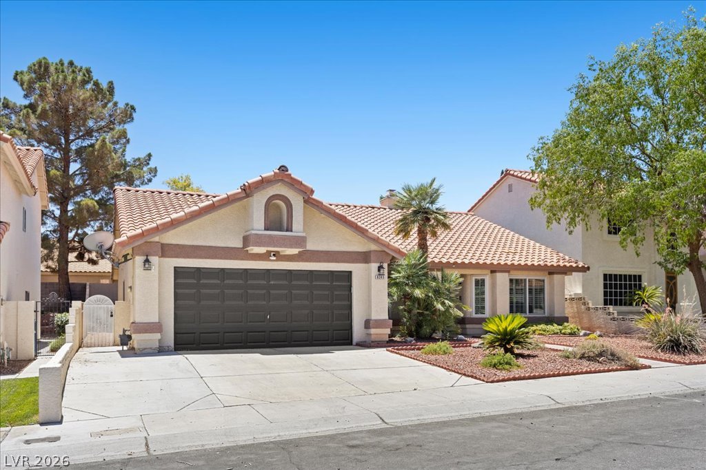 8245 Aqua Spray Avenue Las Vegas NV 89128