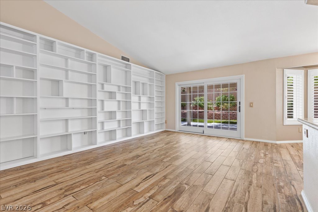 8245 Aqua Spray Avenue Las Vegas NV 89128