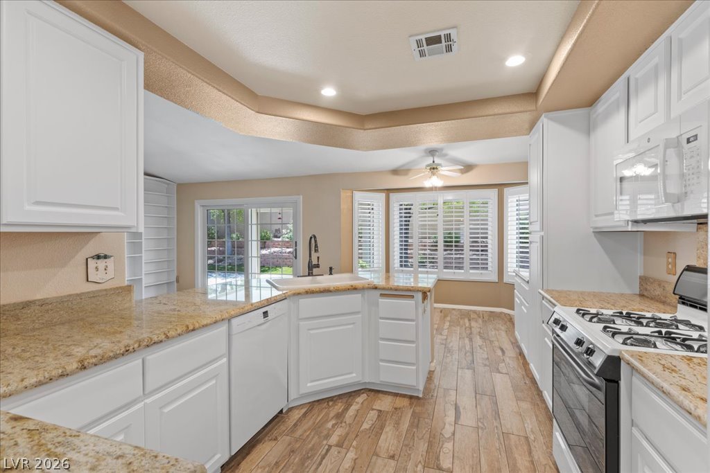8245 Aqua Spray Avenue Las Vegas NV 89128