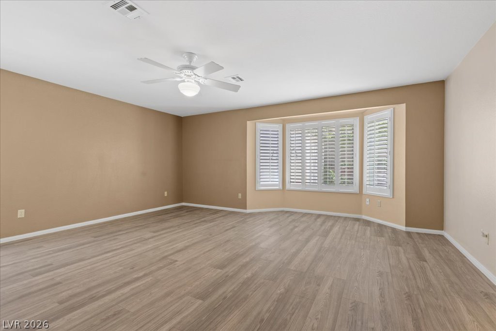 8245 Aqua Spray Avenue Las Vegas NV 89128
