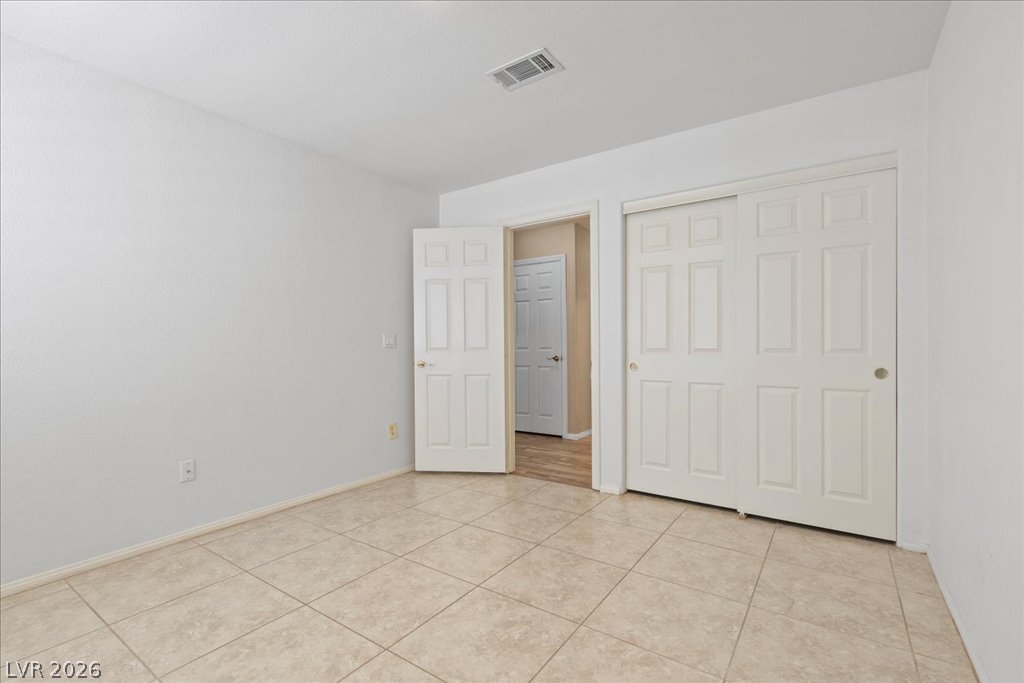 8245 Aqua Spray Avenue Las Vegas NV 89128