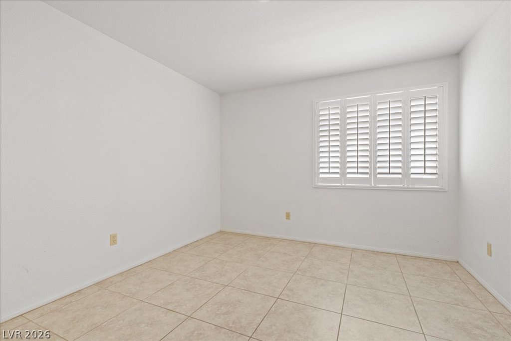 8245 Aqua Spray Avenue Las Vegas NV 89128