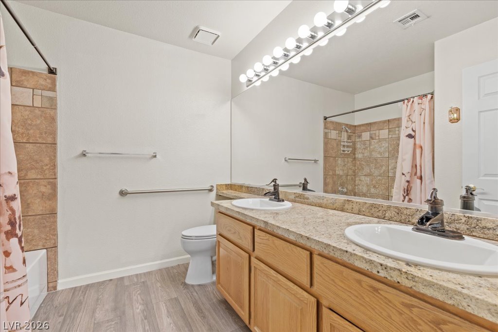8245 Aqua Spray Avenue Las Vegas NV 89128