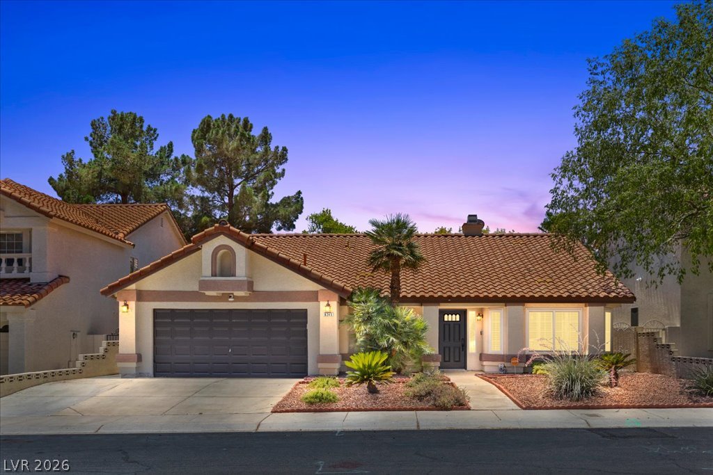 8245 Aqua Spray Avenue Las Vegas NV 89128