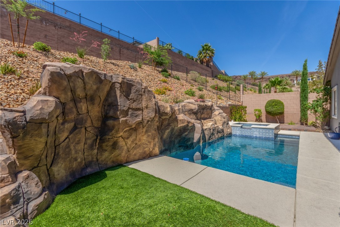 8 Via Tiberina Henderson NV 89011