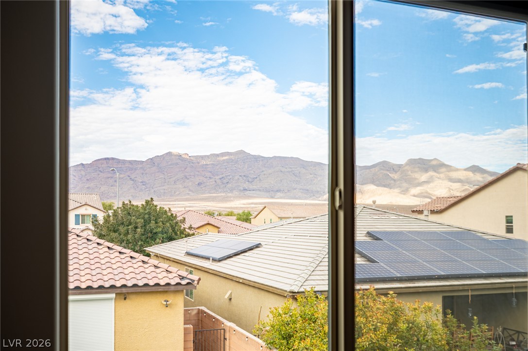 5560 Honey Creek Avenue Las Vegas NV 89131