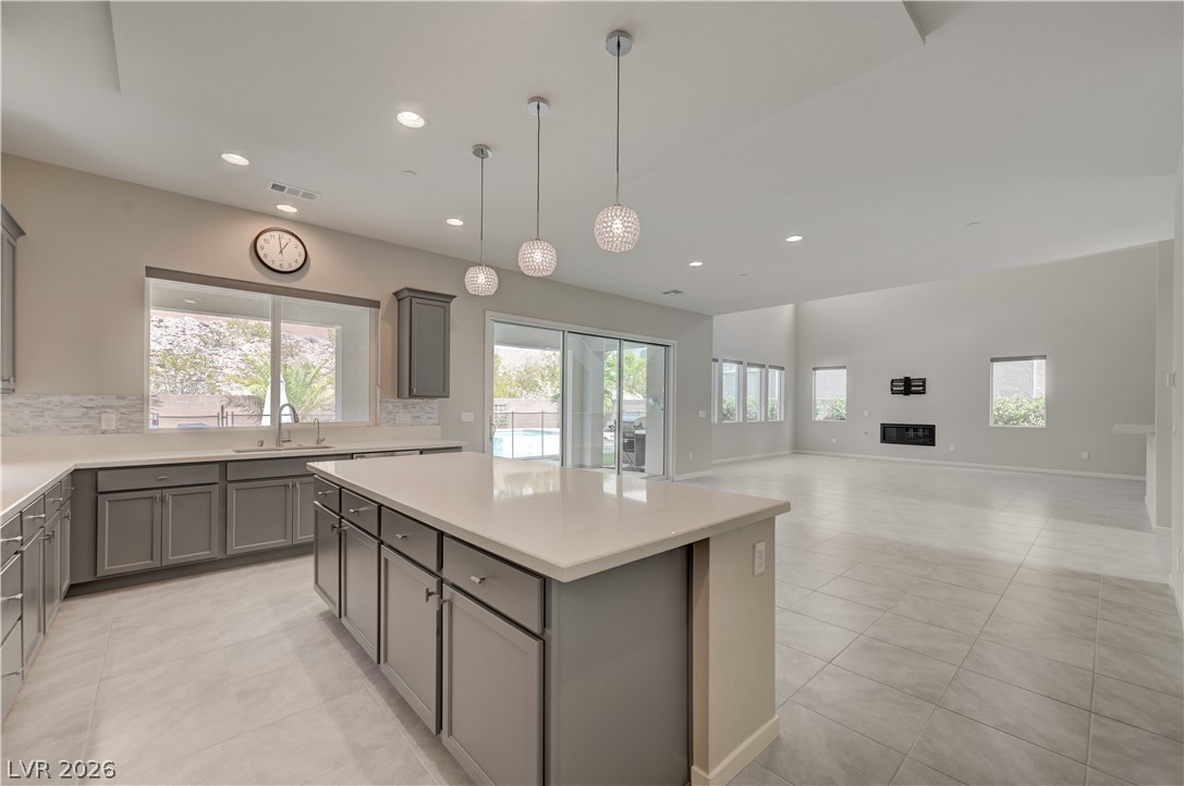 32 Vista Outlook Street Henderson NV 89011