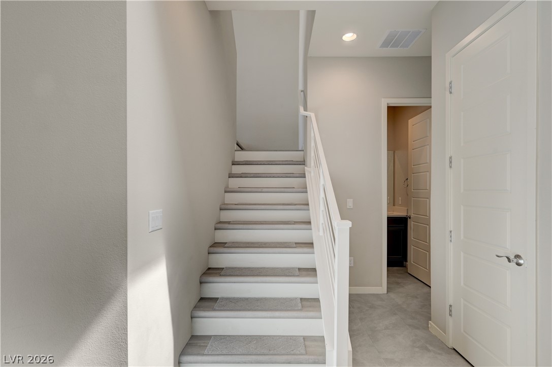 32 Vista Outlook Street Henderson NV 89011