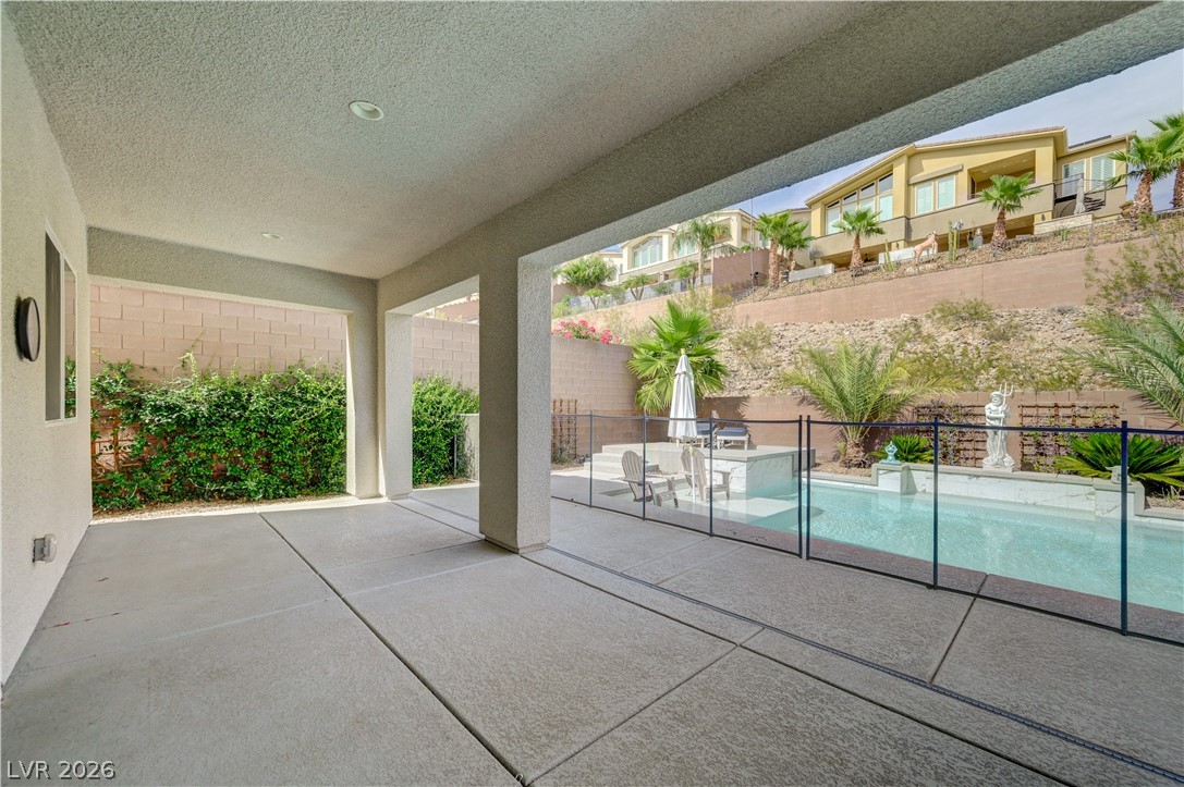 32 Vista Outlook Street Henderson NV 89011
