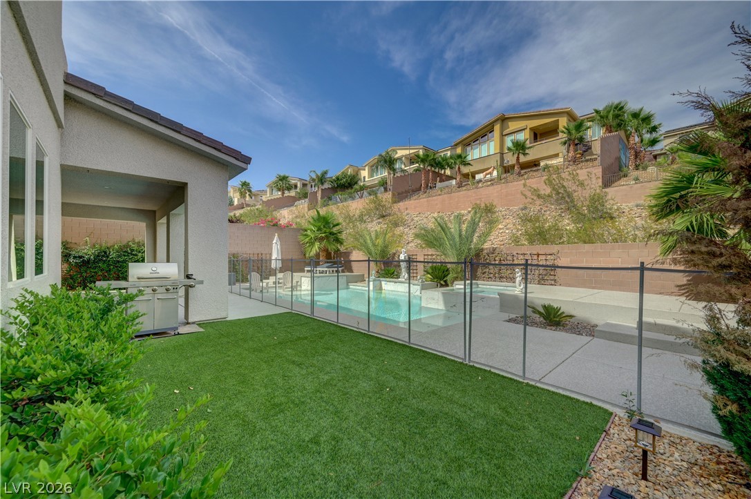 32 Vista Outlook Street Henderson NV 89011