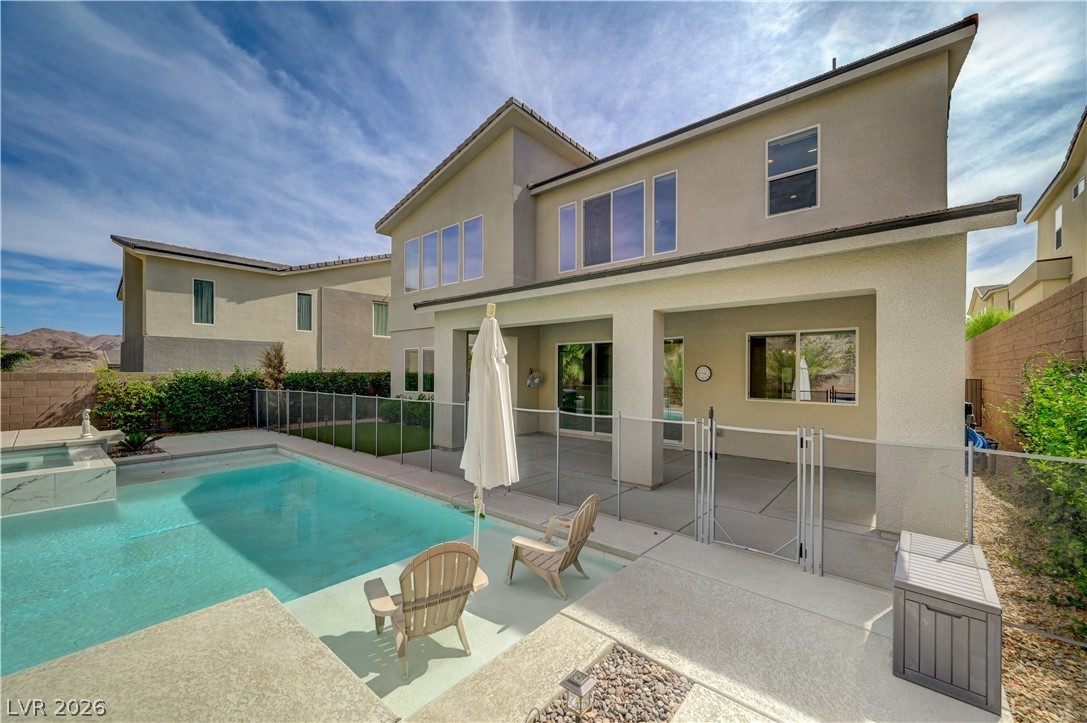 32 Vista Outlook Street Henderson NV 89011