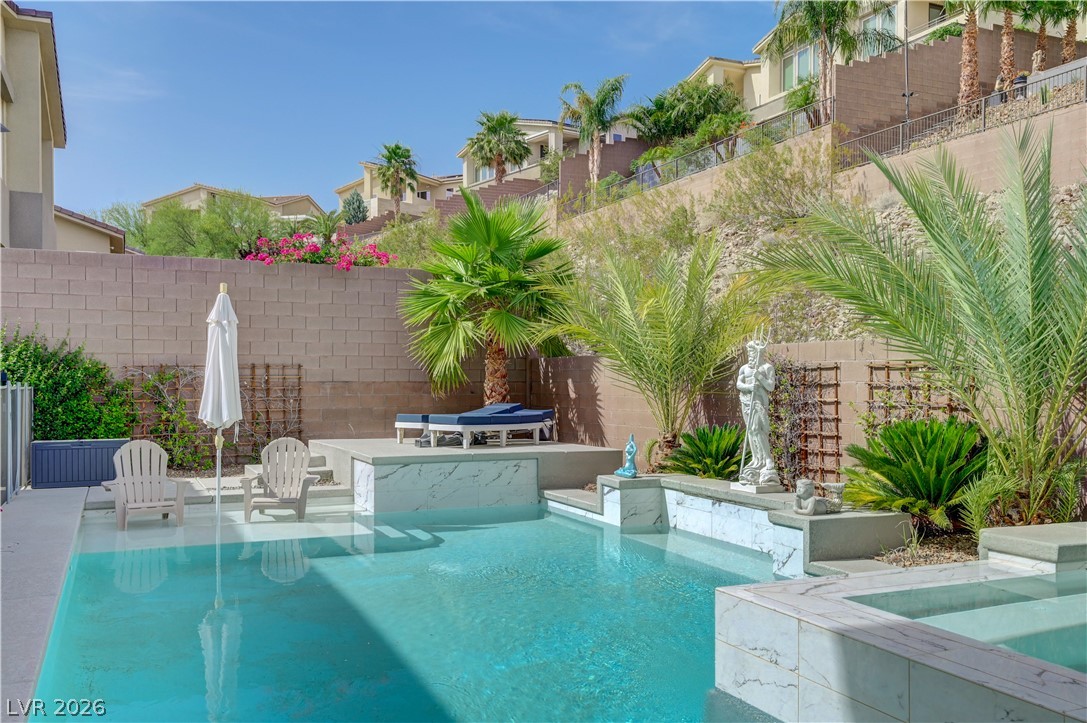 32 Vista Outlook Street Henderson NV 89011