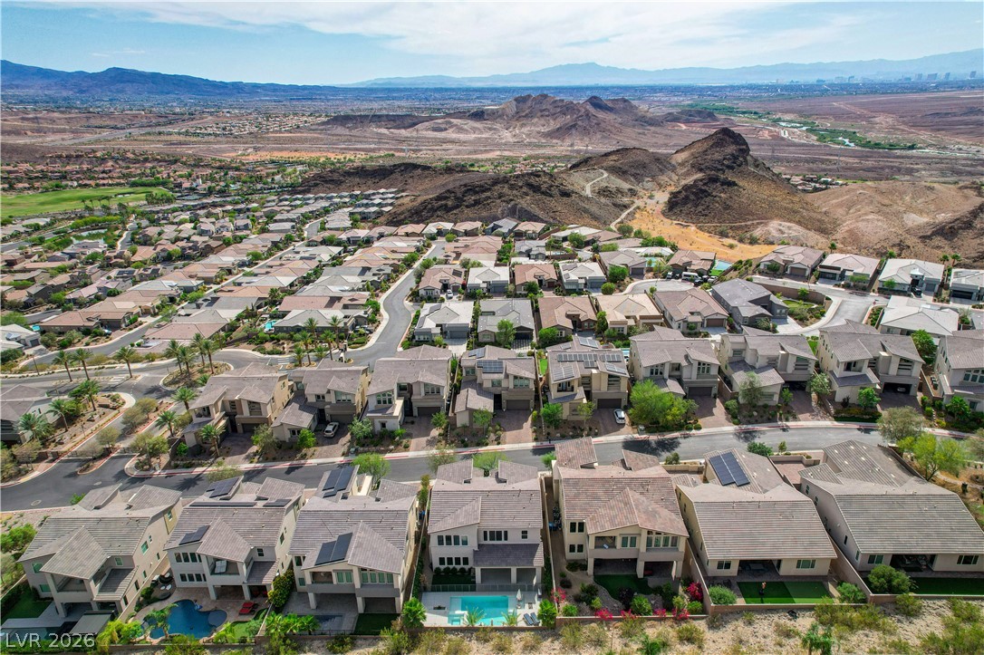 32 Vista Outlook Street Henderson NV 89011