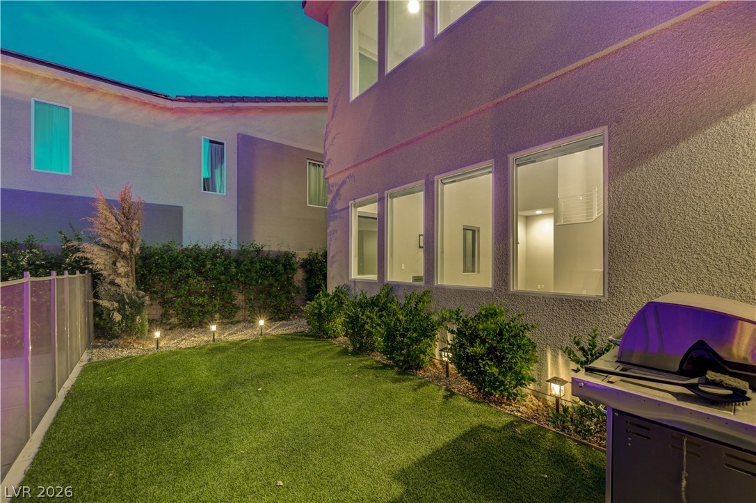 32 Vista Outlook Street Henderson NV 89011