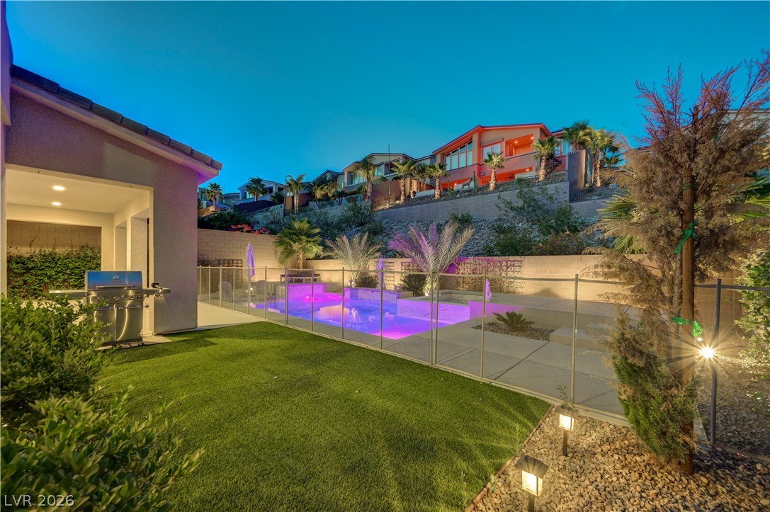 32 Vista Outlook Street Henderson NV 89011