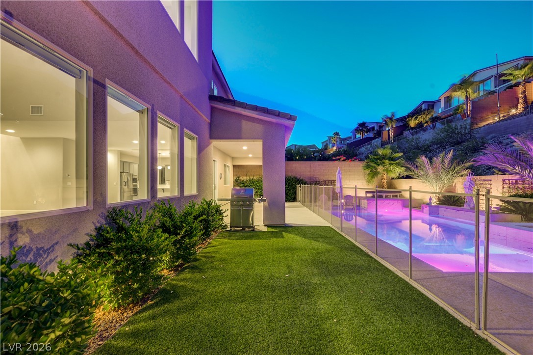 32 Vista Outlook Street Henderson NV 89011