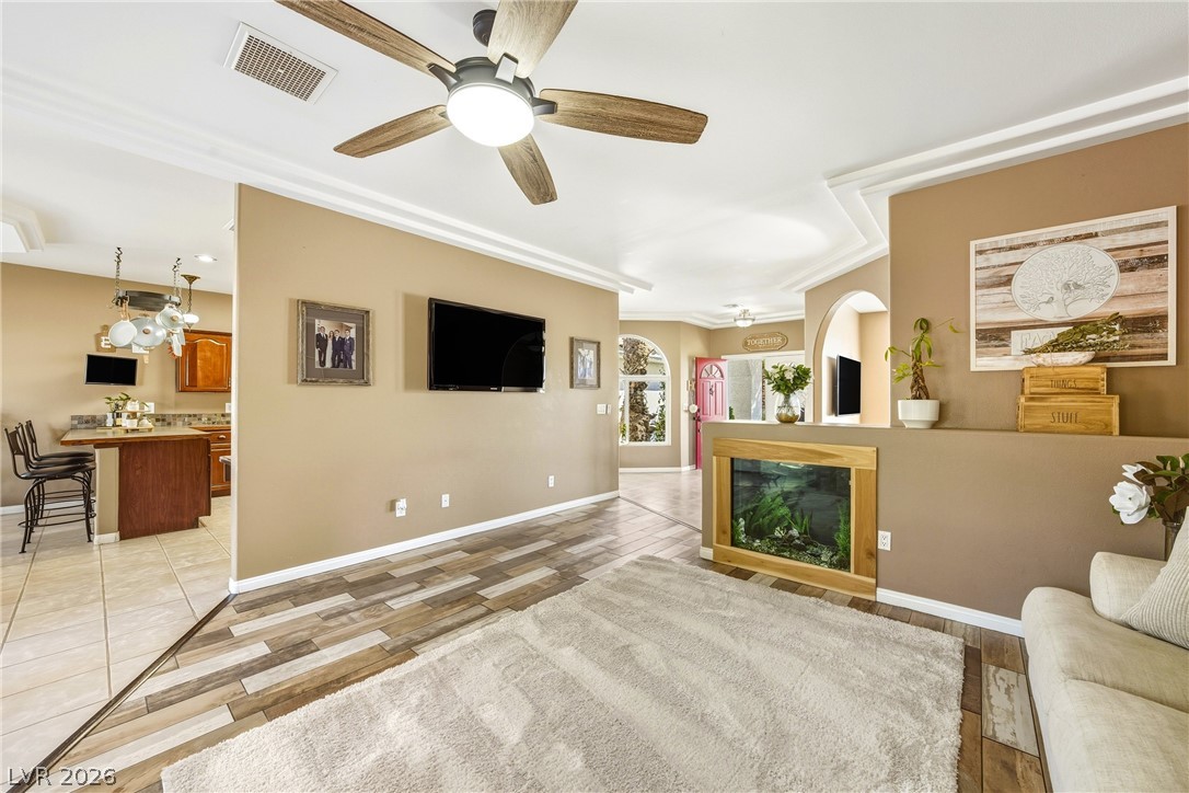 274 Doobie Avenue Las Vegas NV 89183
