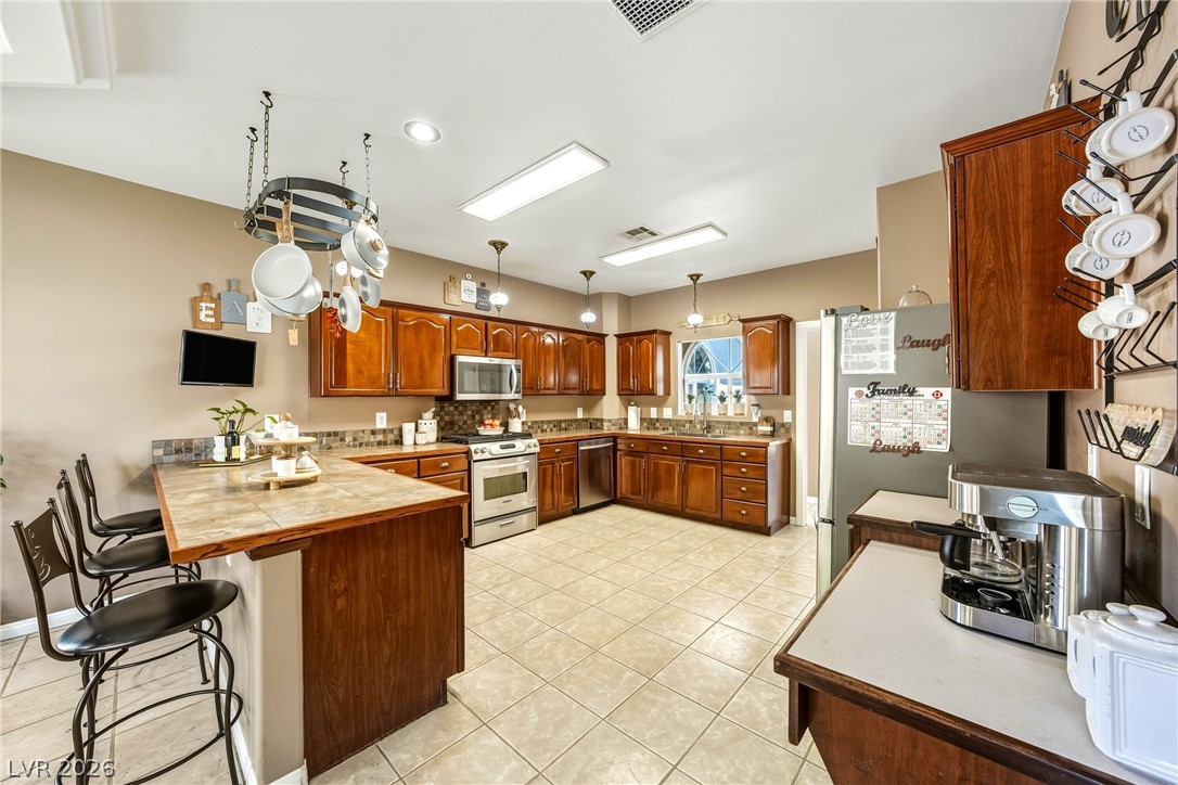 274 Doobie Avenue Las Vegas NV 89183