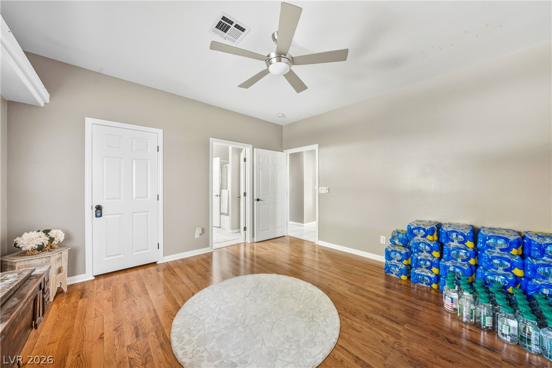 274 Doobie Avenue Las Vegas NV 89183