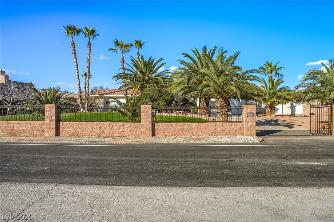 274 Doobie Avenue Las Vegas NV 89183