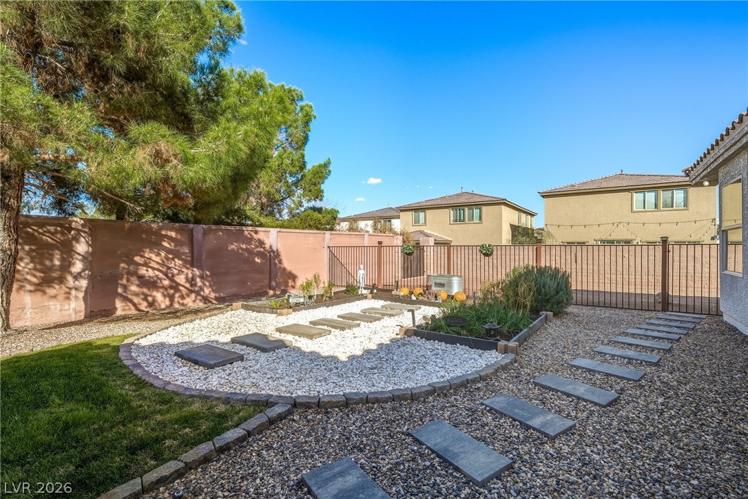 274 Doobie Avenue Las Vegas NV 89183