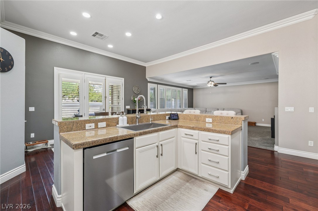 2126 Mooreview Street Henderson NV 89012