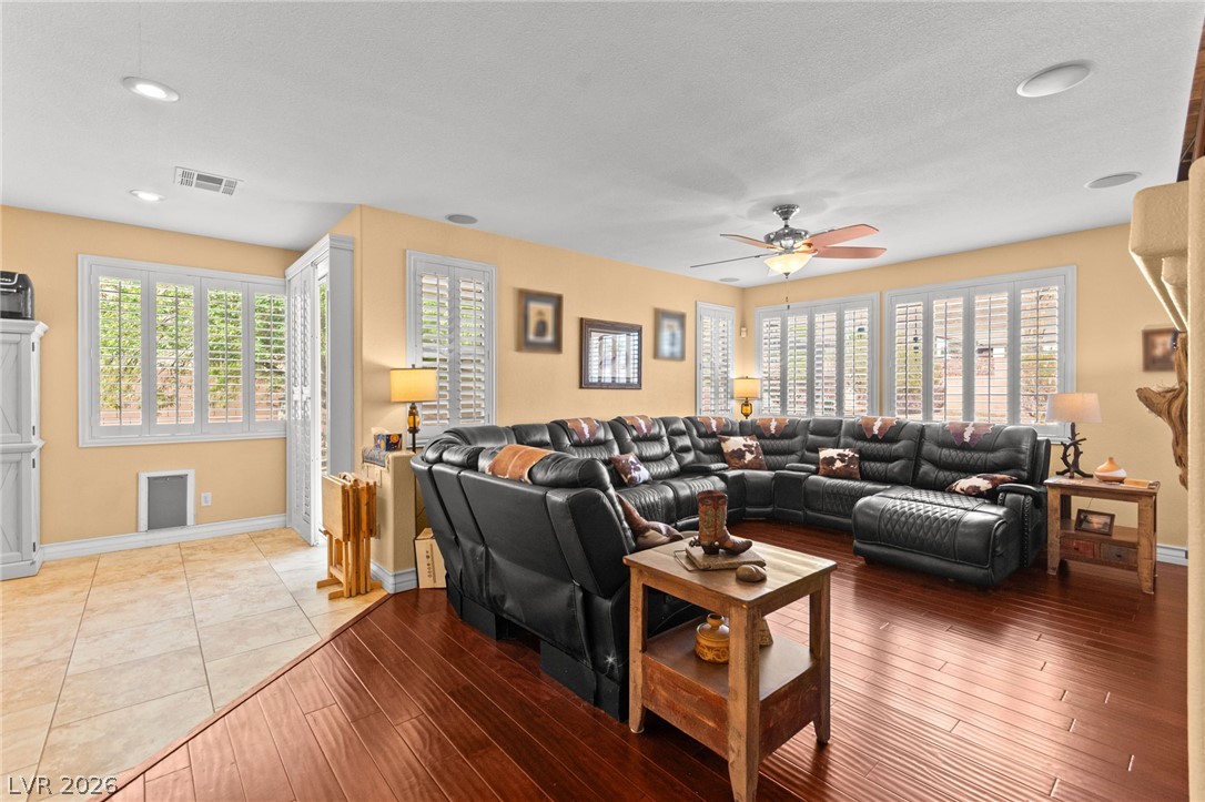 680 Coral View Street Las Vegas NV 89110