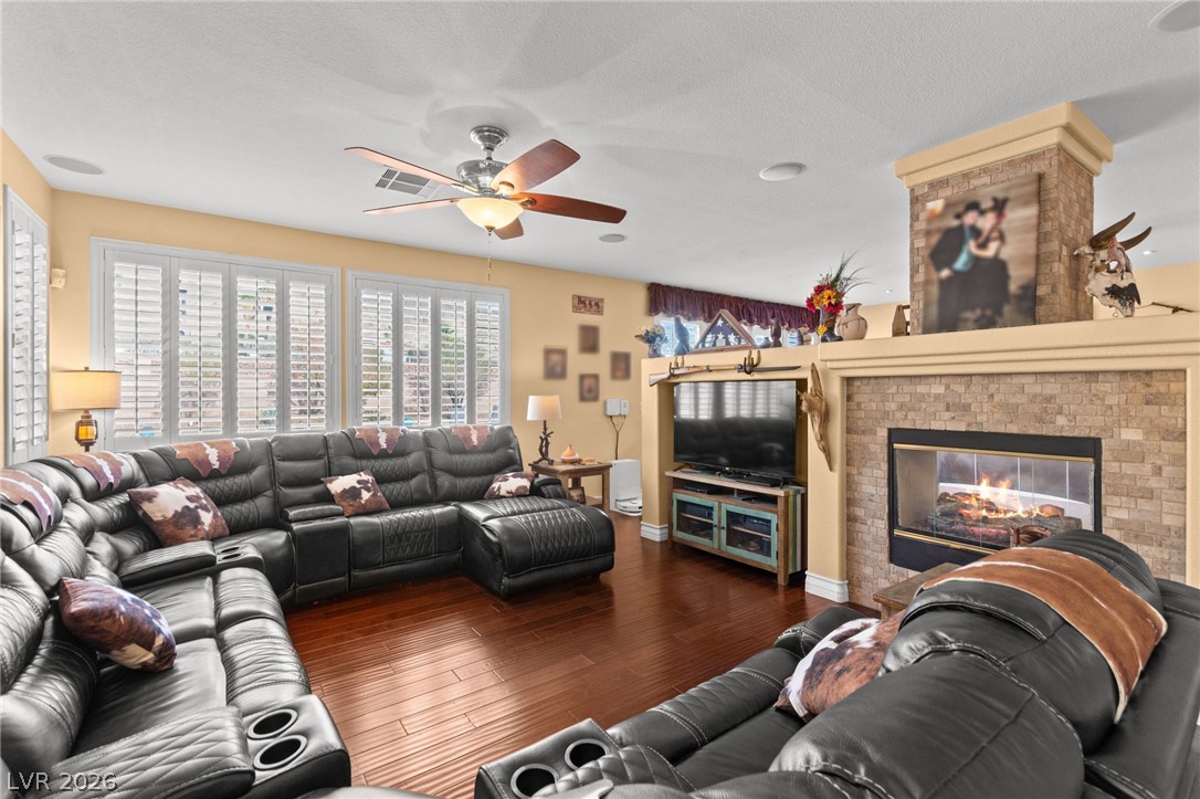 680 Coral View Street Las Vegas NV 89110