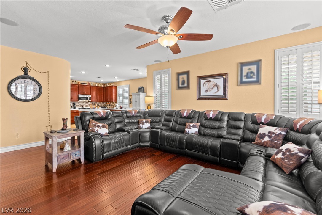 680 Coral View Street Las Vegas NV 89110