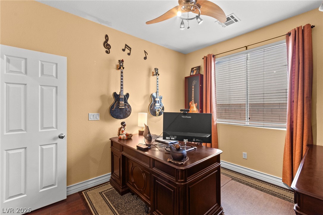 680 Coral View Street Las Vegas NV 89110
