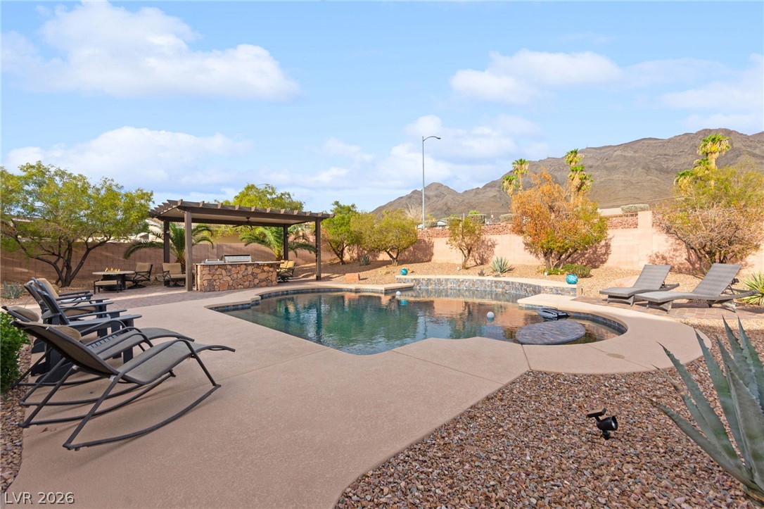 680 Coral View Street Las Vegas NV 89110