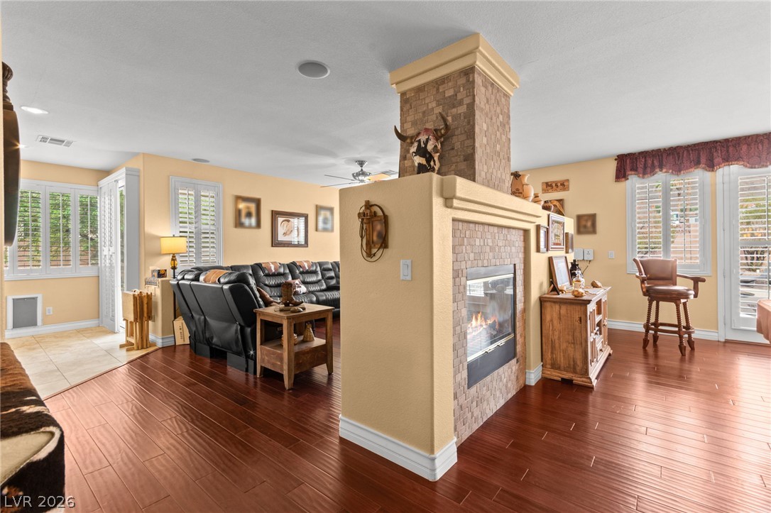 680 Coral View Street Las Vegas NV 89110